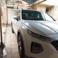 سيارة سنتافي خليجي مكفولة كفالة بيها بارد شوية مكفولة من الصبغ والضربه...