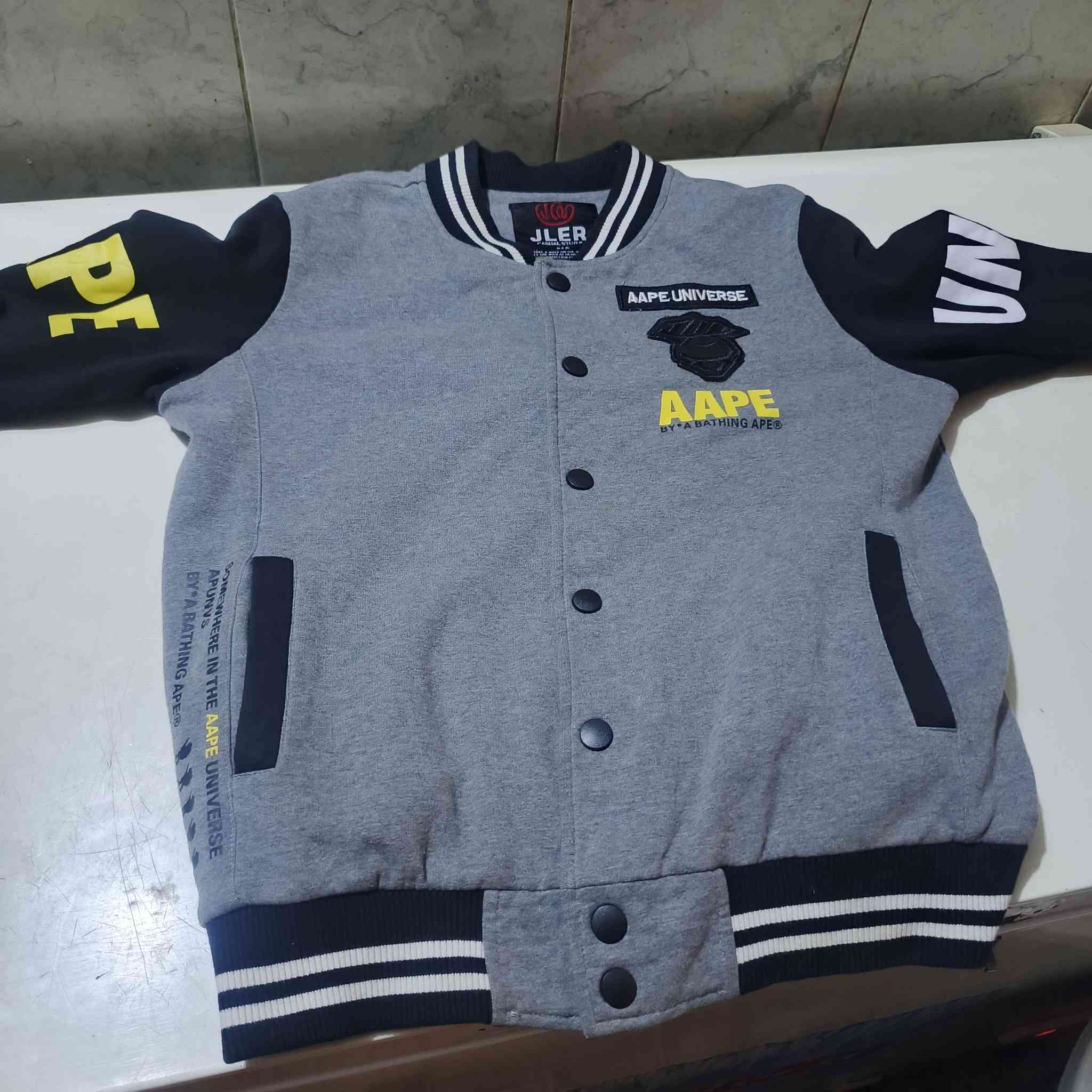 قمصله شبابي قطعه راقيه جدا وجديده للكشاخه واصحاب الذوق الرفيع قطعه راقيه جدا تلبس مديم تلبس وزن من ٥٥ الى ٦٠ كيلو سعرها مع التوصيل ٢٠ الف


**إذا كنت صاحب هذا الإعلان وتريد حذفه لأي سبب، رجاءا أرسل رسالة إلى الدعم الفني**