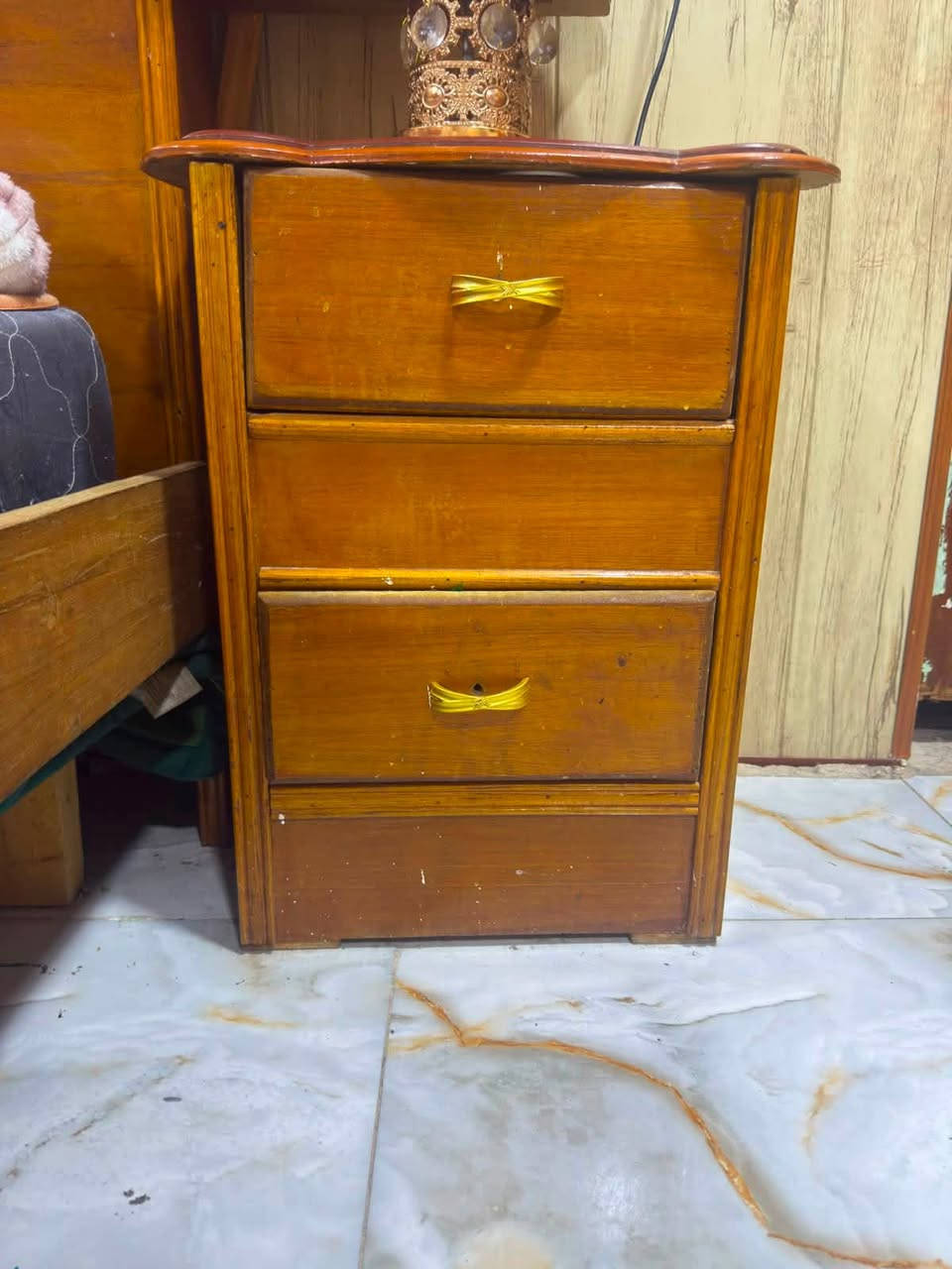 غرفه نظيفه للبيع بسعر مناسب  اتصال ***********
