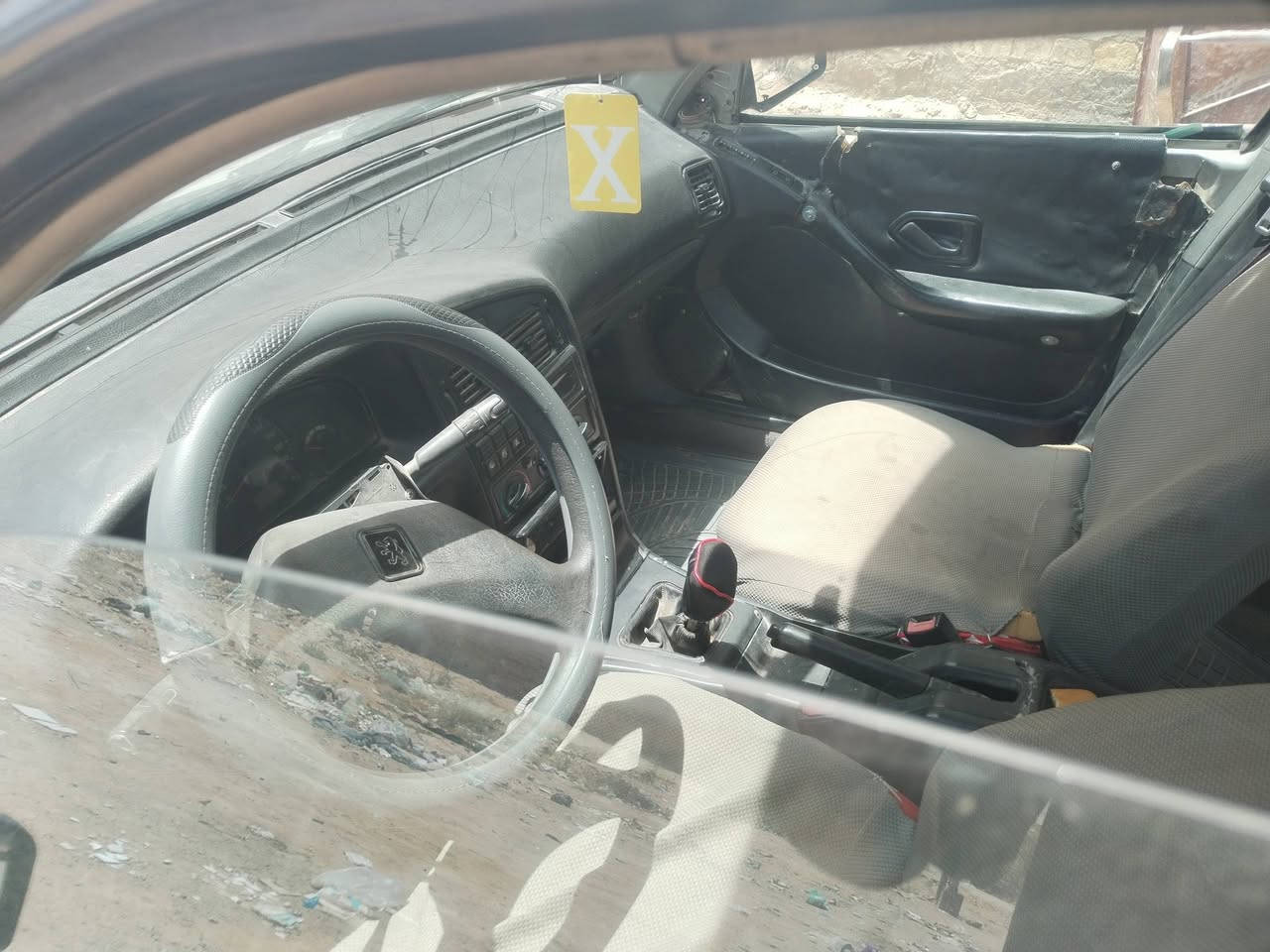 السلام عليكم.
بيجو روى نضيفه 16 وبيه مجال
 مديل 9 رقم  نجف 
تحويل مباشر 
سياره نضيفه وترايها يخبل 
شغل وطلع وين متريد 
مكاني نجف حي النداء
***********
