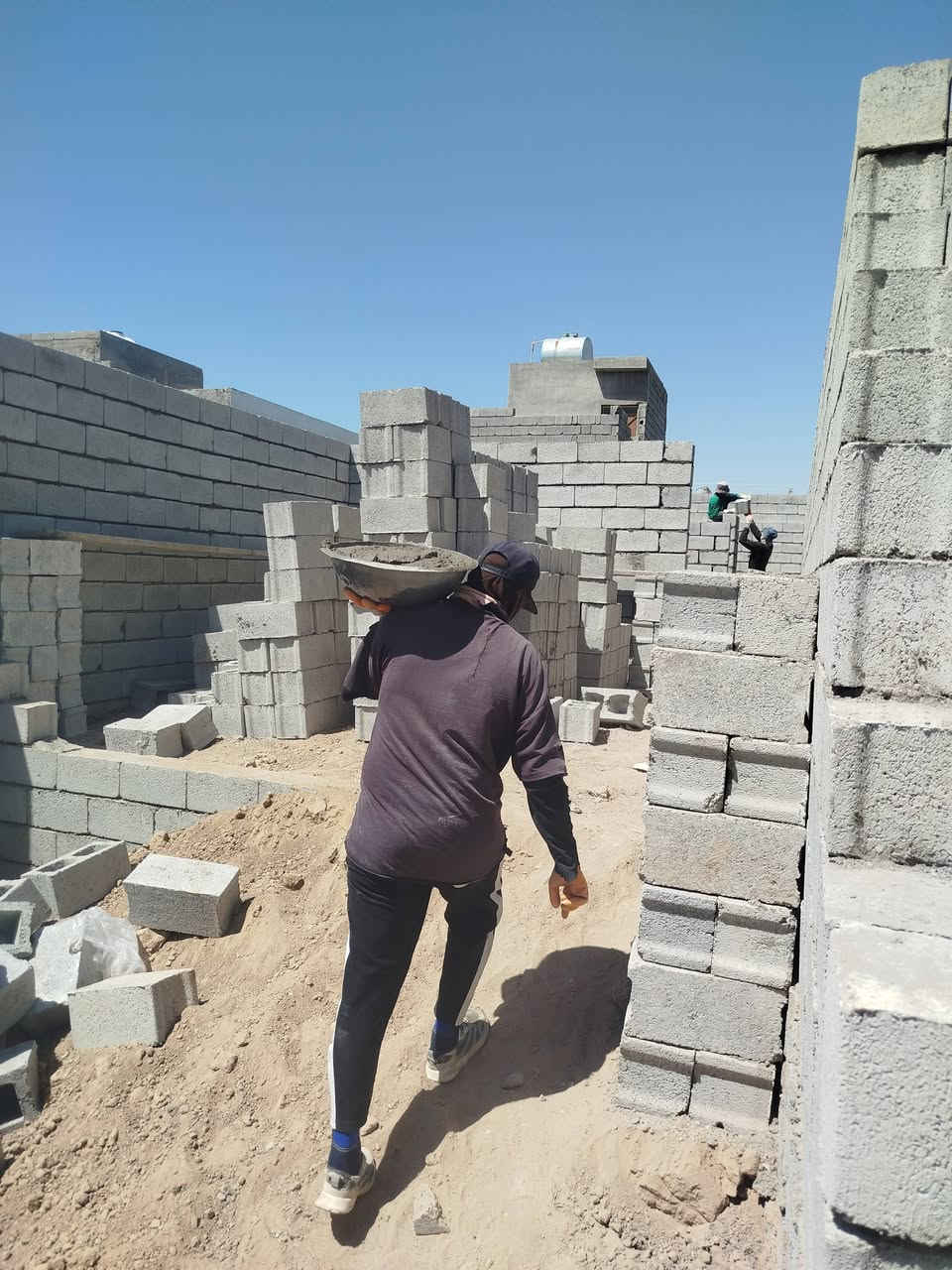 أبو أسامة الزبيدي للمقاولات العامة
🏗️ خبرة وإتقان في تنفيذ جميع أعمال المقاولات والبناء والتشطيب.
نقدّم خدماتنا بأعلى معايير الجودة والدقة، مع الالتزام بالمواعيد والأسعار المناسبة، لأن ثقة الزبون هي رأس مالنا.
✅ بناء وترميم المنازل ✅ أعمال الصب والهيكل الإنشائي ✅ الإكساء والتشطيبات الحديثة ✅ أعمال الحدادة والنجارة ✅ تنفيذ المشاريع السكنية والتجارية
مع أبو أسامة الزبيدي للمقاولات... نبني الثقة قبل أن نبني الجدران.
📞 للاستفسار والحجز: ***********
أبو أسامة الزبيدي للمقاولات عنواننا الجودة... وهدفنا رضا الزبون
