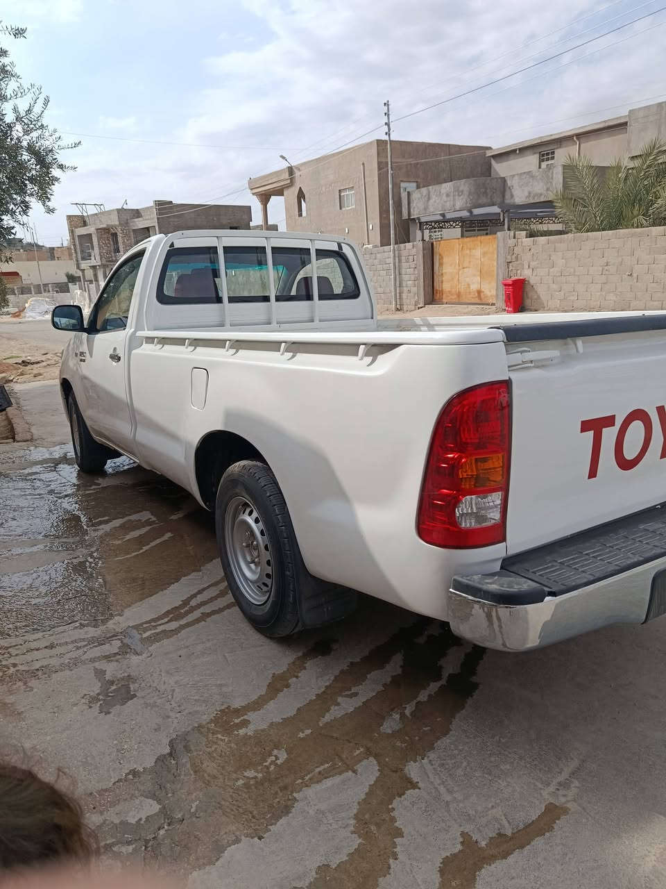 السلام عليكم
بيكم تيوتا تك للبيع

مصبوغه عام 5جنكال
رقم بغداد باسمي 
عنوان /الانبار قضاء راوه 

***********
