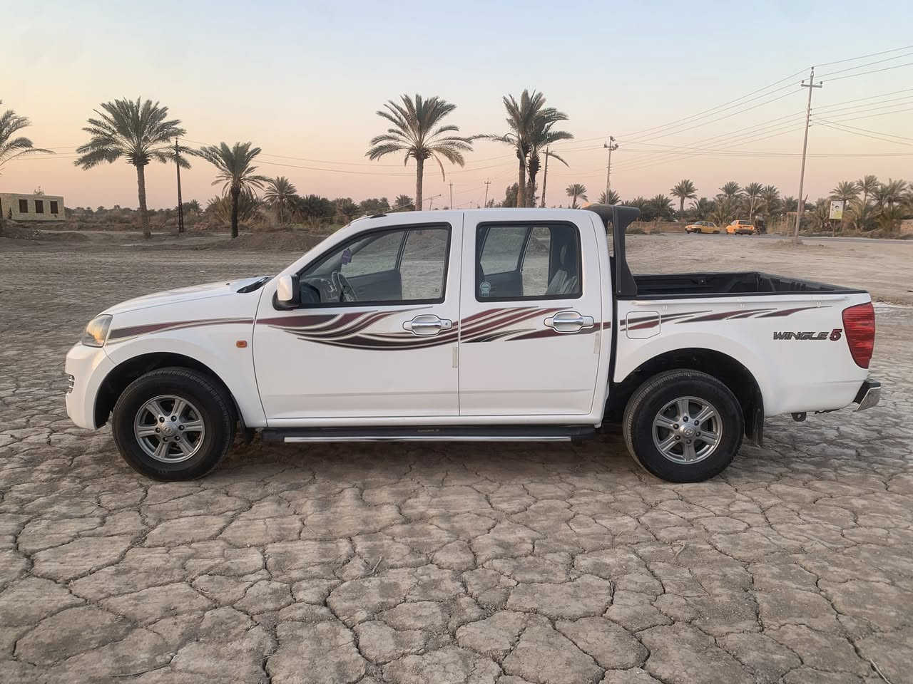 سلام عليكم
كريت ويل 2021 كفاله عامه 

مكينه وكير وحداديه وتخم تاير كله جديد 

سياره جديده كلش سبير مانازل مكينه بلادي مامفتوحه
ماشيه 98 اصل

رقم قادسيه 

السعر118 وبيها مجال حك الجيه 

***********
