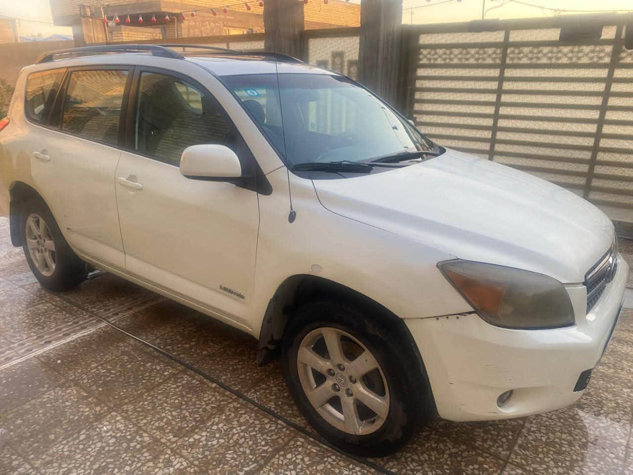 RAV 4
سيارة راف فور
موديل ٢٠٠٧ فور ويل
ستة سلندر
بيه منظومة غاز
باسمي
رقم بغداد
السعر المطلوب $8000
للاتصال هاتف ***********
