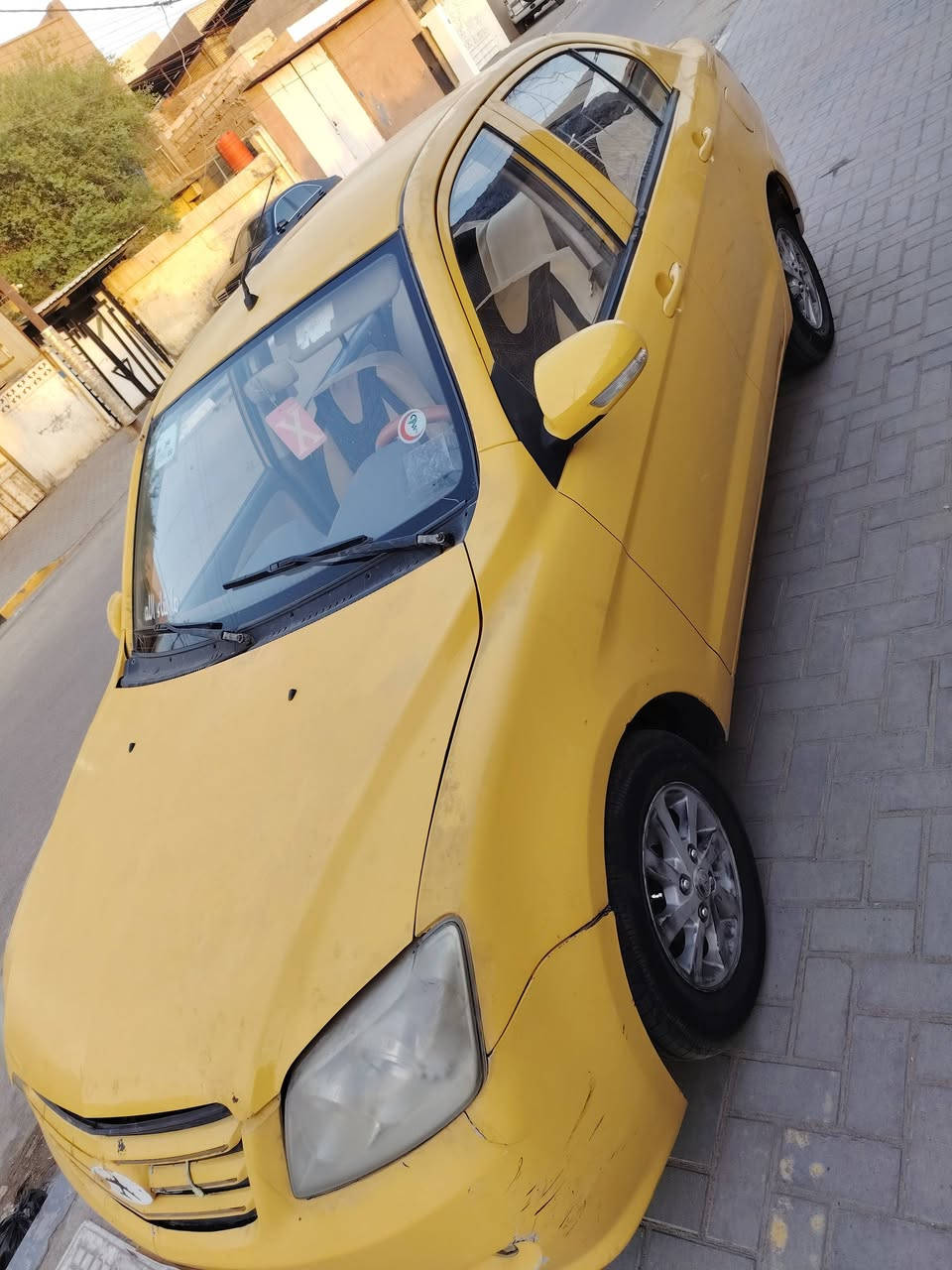 السلام عليكم السياره للبيع فاو N5 السياره جاهزه وكفاله عامه بدي ومكينه وكير وتخم تاير حداديه جديده  السعر 32  حره تحويل ثاني يوم  العنوان البصره المشراك  ***********
