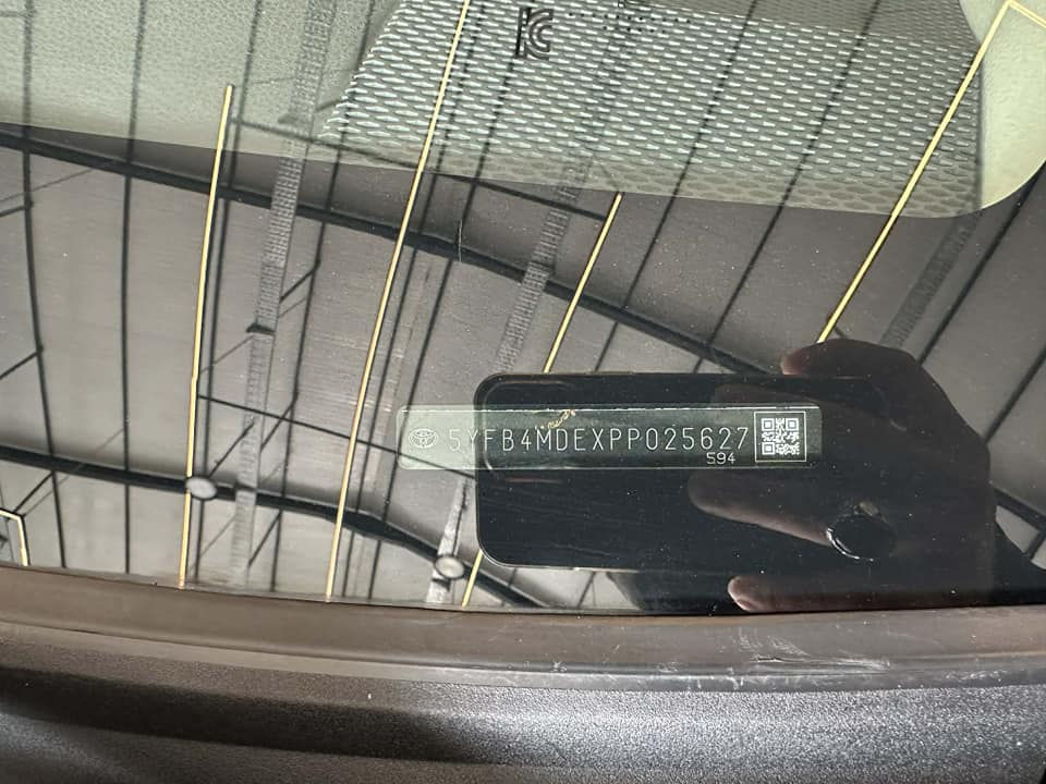 تویتا کرولا 2023 ڕەشی قەتران مواسەفات LE شاشە کامێرا ڤۆلیۆم تعدید سورعە زینۆن ڕادار بەردی گزۆز هەمو بەشەرت چرکەی تێدا نیە هیچ گڵۆپەکی لە دەشبول پێ نیە چوار تایەی نوێیە 43هەزار ڕۆیشتوە دوو پارچەی بۆیاغە چاملغ و بۆنیت بەدەنەی کەمێک گرتوە  شانسی سەرە دەبل بەشەرت نیتی ڕەقەم کردن بەشەرت سعری 127$ معامەلیکی کەم ناونیشان هەولێر ژمارەی مۆبایل ***********
*********** أربيل, العراق
