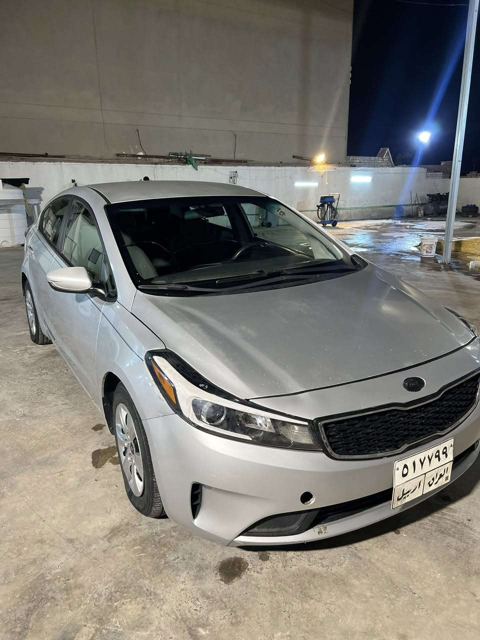 سلام عليكم للبيع كيا فورتي موديل 17
سياره مواصفات اعتيادية 
وارد امريكي محرك 2000 
ضررها بداية البنيد فقط السونار منشور 
انضمه قياده 3 
سياره يحتاج الها تبديل تايرات فقط لا اكثر ولا اقل الباقي كير محرك تبريد كله مكفول 
مكاني بغداد حي جهاد 
***********
