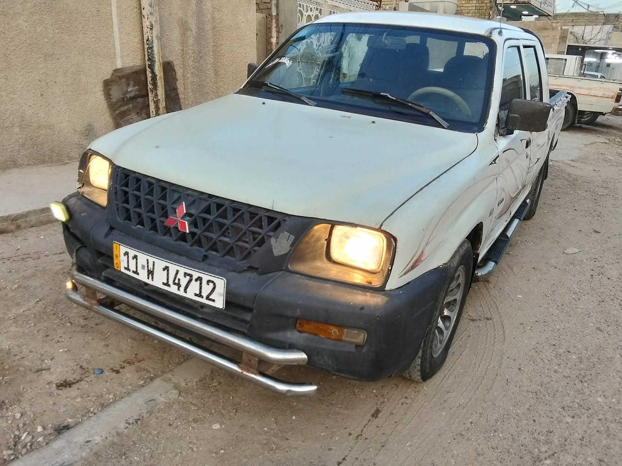 مسيبوشي موديل 2002
رقم بغداد دوالي ، سنويه ال 31
محرك وانجي ، كير وتماتيك 
كير اكسن محرك شاصي مكفوال
السعر 53 $.    ***********
غير متواجد على النت مكاني بغداد
