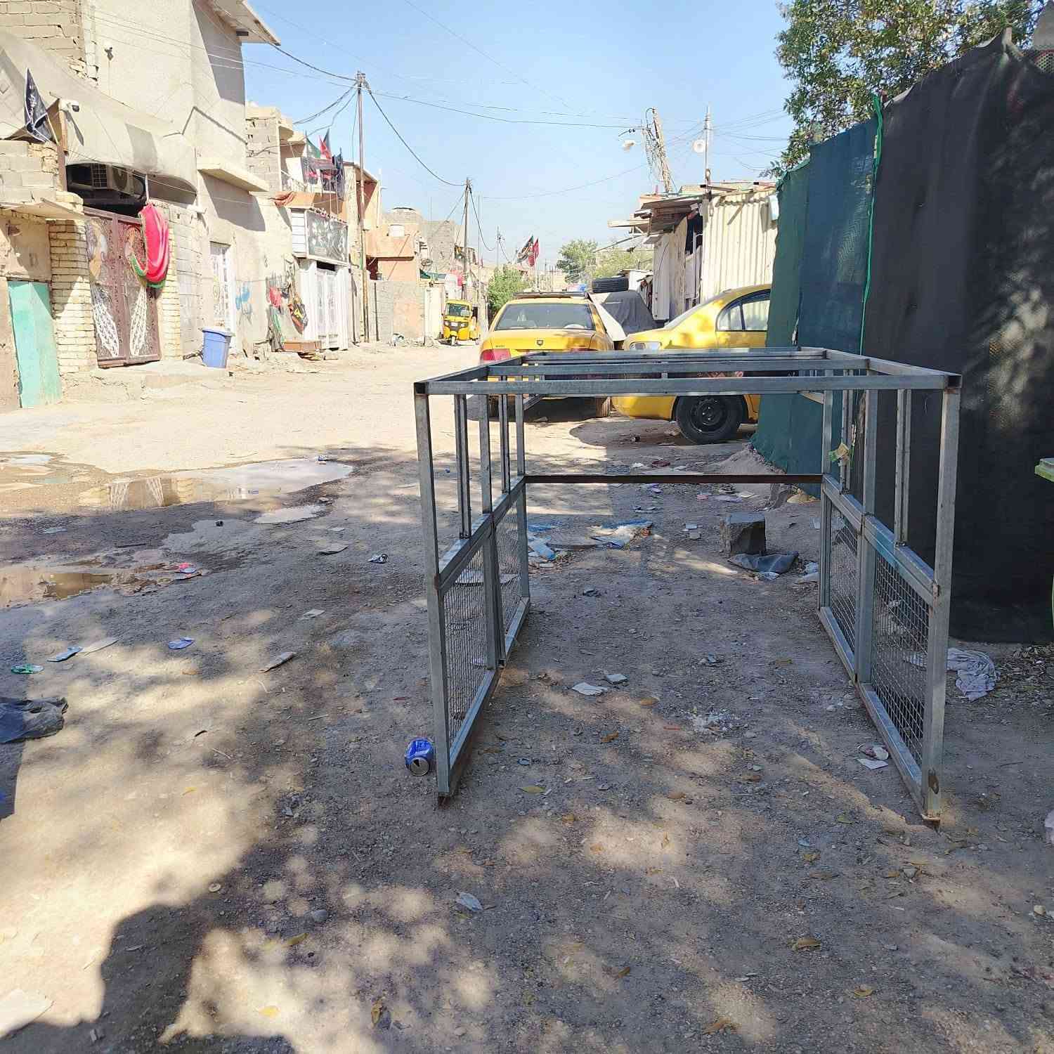 محجر مغلون البيع سعر ٨٠ وبيه مجال عنوان بغداد حي اور رقم هاتف ***********
