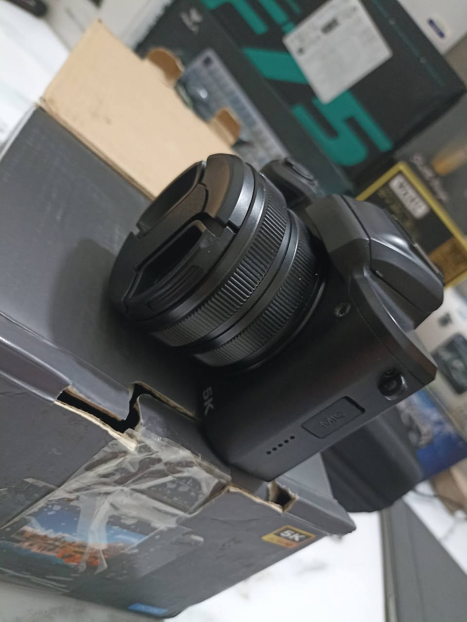 السلام عليكم 
كاميرا 5X
كامل ملحقاتة


**إذا كنت صاحب هذا الإعلان وتريد حذفه لأي سبب، رجاءا أرسل رسالة إلى الدعم الفني**