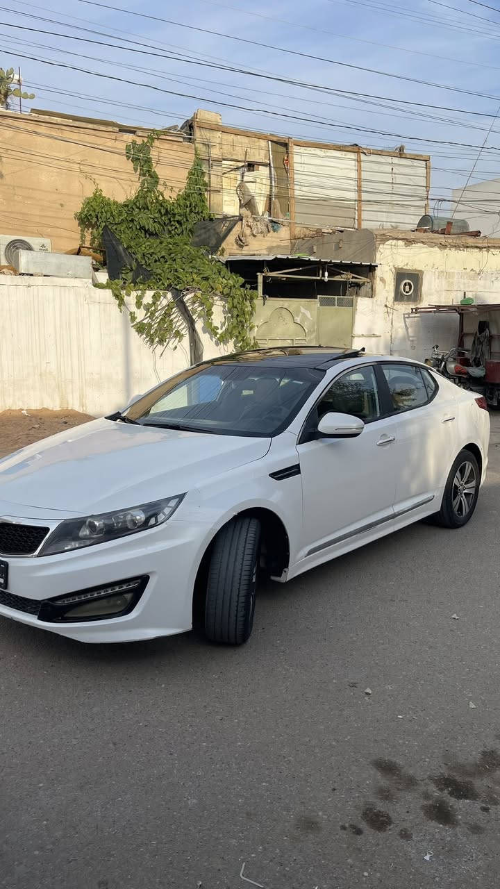 اوبتما 2011 خليجي Vip
السياره فول مواصفات للأخير 
ماشيه ٢٤٠ الف 
السياره بيها ٤ قطع صبغ او ٥ ابيع حزام كفالة من دواخل ولغود وشواصي  
السياره جاهزه من كلشيء 
برغي مناقصها 
ارقام بغداد الرقم الجديد 
هزه جديده بشهر ١٢ 
سنوية 2031
السعر : 105$
العنوان : الرمادي 📍
للأستفسار : ***********
