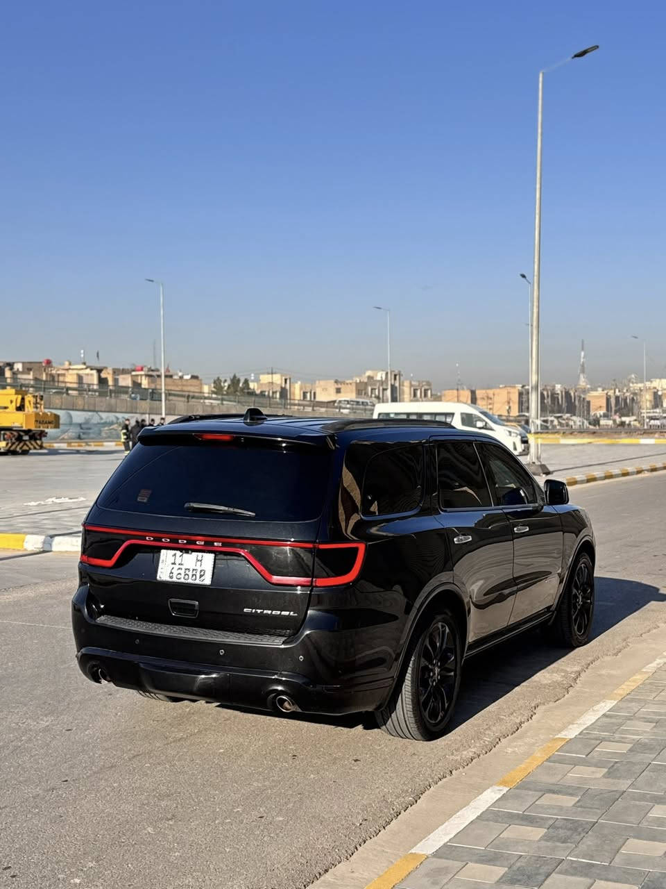 السلام عليكم

دورنكو 2016 

فئة السيارة : سيتادل CITADEL اعلى فئة فول 
مواصفات

المكينة V6  3.6

المواصفات: # رادار_امامي_وجانبي_وخلفي

1-تحكم ستيرن 

2- مثبت سرعه 

3- لايت عدسات  LED

4-تدفئة ستيرن  وتدفئة وتبريد كراسي اماميه 

5- راكب 7 كراسي VIP

6-فتحة سقف 

7- كشنات خزن ميموري

8- ترحيب كرسي وستيرن 

9-تبريد 3 قطع 

10-كشنات كهرباء

11-نظام بريك ABS

رقم بغداد انكليزي 

حداديه جديده تخم تاير جديد حادثها موضح بالصور حادث خفيف 

بيها ضربه خفيفه بالعراق. بالجاملغ الخلفي والقبق جنطه

كشرها نظيف جدا 

صور السونار موجوده 

ماشيه 114 الف ميل حقيقي

مكان السيارة واسط كوت

السنويه باسمي تحويل ثاني يوم 

الهاتف : ***********
