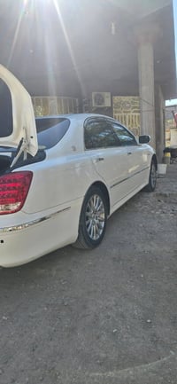 كراون ماجسته • ٢٠٠٤ • ٨ سلندر