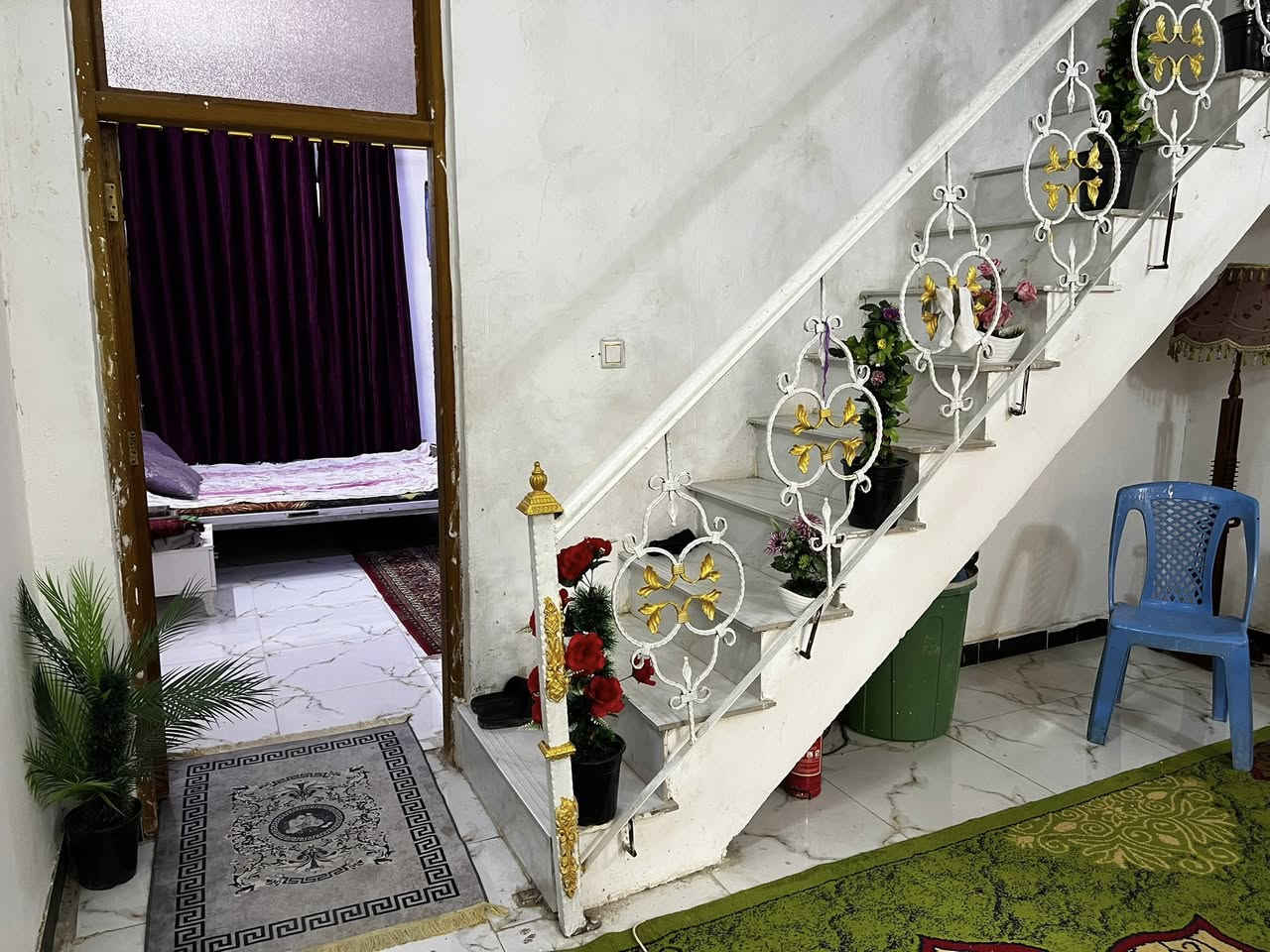 سلام عليكم بيت لبيع مكان بغداد الزعفرانية الزراعي حي الأمانة السعر 65 وبي مجال قليل  رقم *********** الاستفسار
