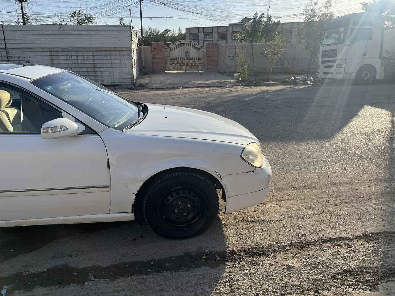 السلام عليكم عندي شيري استره للبيع 2008 بيه طخه بالجاملغ الامامي مال جهت الصدر او بيه ضربه بالجنطه مالته السياره يرادله دبلات خلفيه مكينه كير تبريد كله جاهز غرفتها زينه السعر 41 او بيه مجال للشراي المكان صيطرت الشعب القديمه ***********
