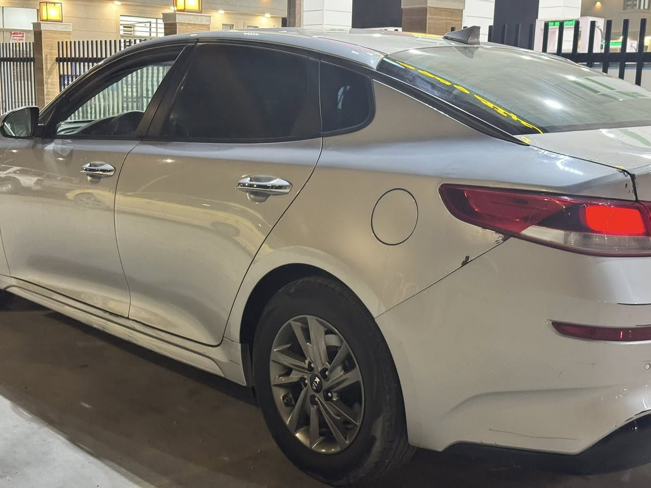 سلام عليكم اوبتيمه مديل 19 أمريكي محرك 2400 كير مكينه حداديه تخم تاير كل جديد  ماشيه 106 كفاله عد البنيد صبغ والباقي كفاله  رقم بغداد بسمي حره ثاني يوم مداور مكان السماوه السعر 138 البيع فقط ***********
