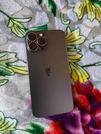 13برو ماكس جهاز نموذج Nامريكي اكرر مره ثانيه امريكي راجع ع شركة ابل نف...
