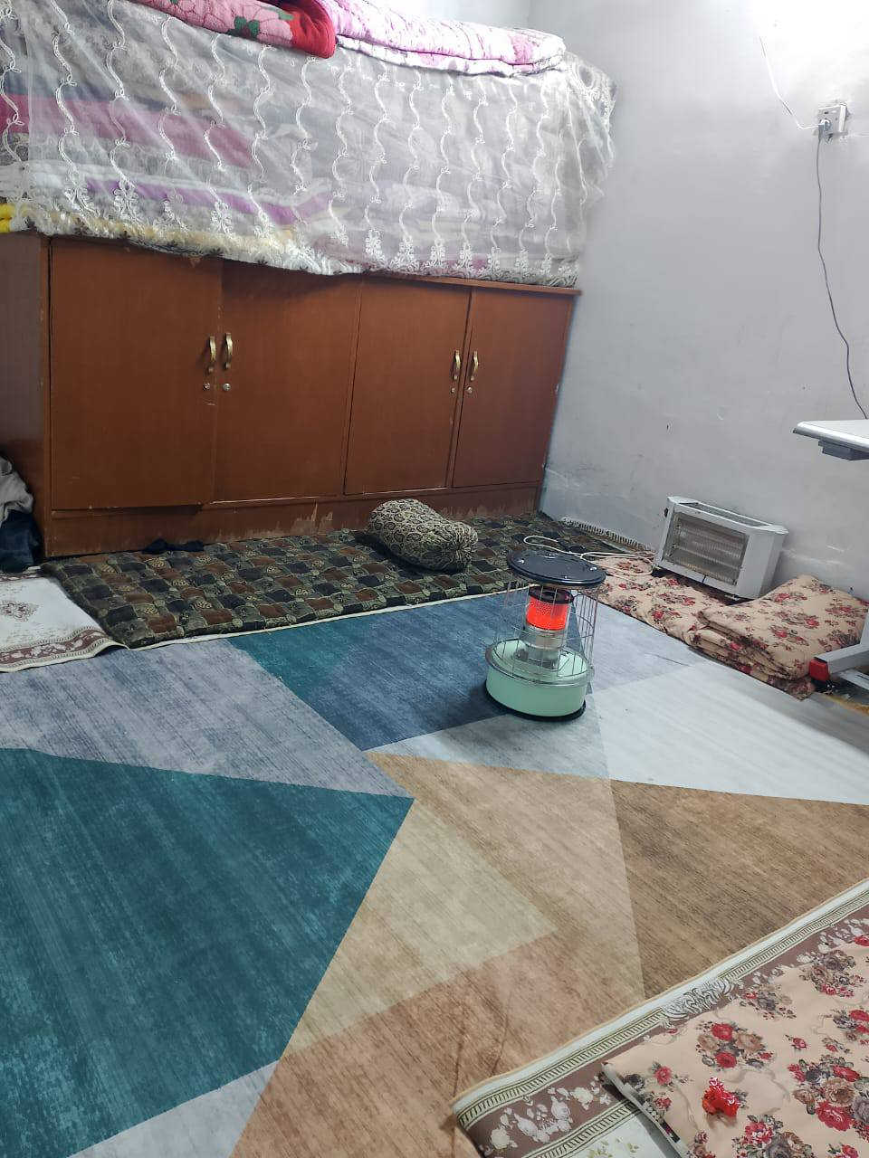 دار للبيع رقم 130متر يتكون من غرفه ومطبخ واستقبال و صحيات وكراج عنوان الدار حي الشهداء قرب جامع المدينة المنورة السعر 38 بيه مجال بسيط رقم الهاتف *********** كركوك, العراق
