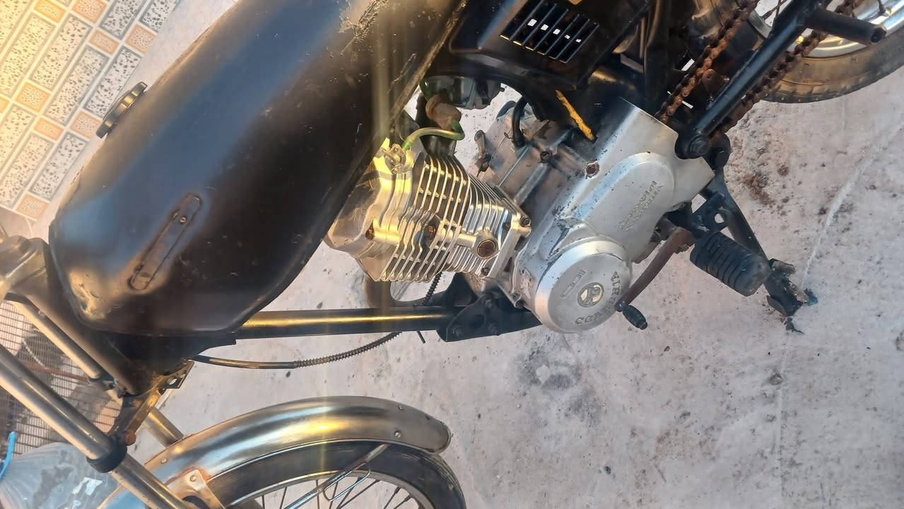 سلام عليكم للبيع دراجه  دوات مكفوله من سرقه  مكنه ناعمه   گلش  سعر 300  قفل  مکاني ابو خصيب  رقم الهاتف  ***********
