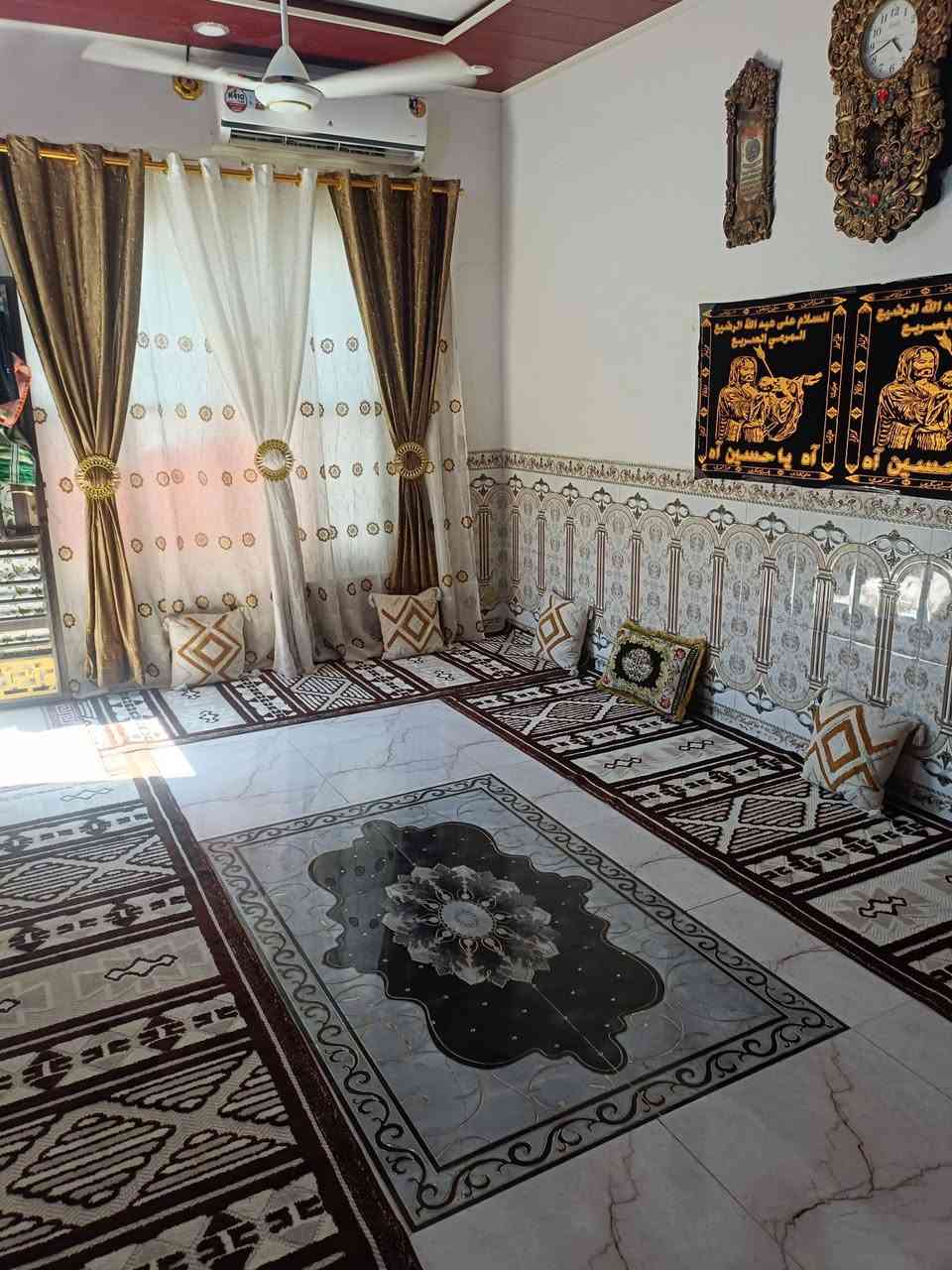 دار البيع مساحه 100 متر مربع الوجه 9 ونزال 11 
مطلوب سكان 26تسديد بشهر 176
عنوان  زهراء قرب مدارس صينيه طابق واحد عكاده السعر خاص ***********
***********
