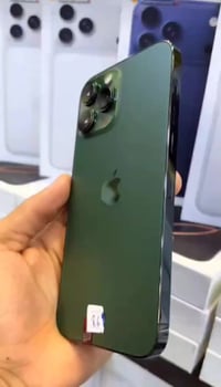 ايفون ١٣ برو ماكس • ٢٥٦ • بطارية ٨٦