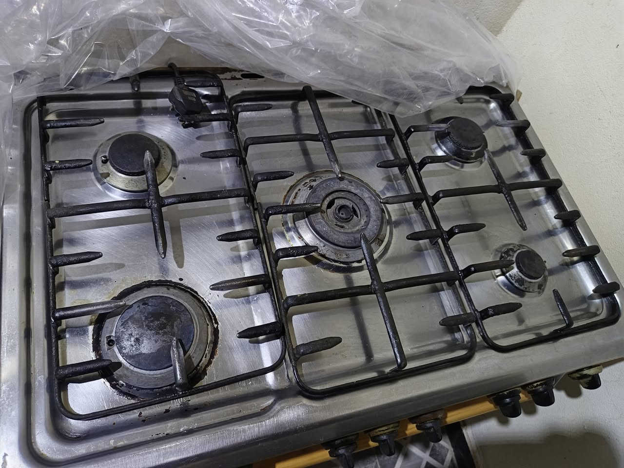 طباخ مستخدم نضيف شغال ناره زركه كامل اينقص مابي نوع مصري. نوعيه باب اول عنوانه ديالى بعقوبه السعر بعد المراسله وحسب الاتفاق  رقم الهاتف واتساب فقط ***********
