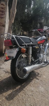 اسلام عليكم دراجه للبيع نامه السعر 575بيه مجال استفسار عل رقم 07700677...