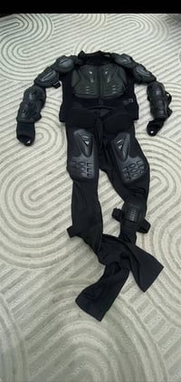 درع دراجات فول سيفتي سعر 60وبي مجال للاستفسار خاص او 07732918011