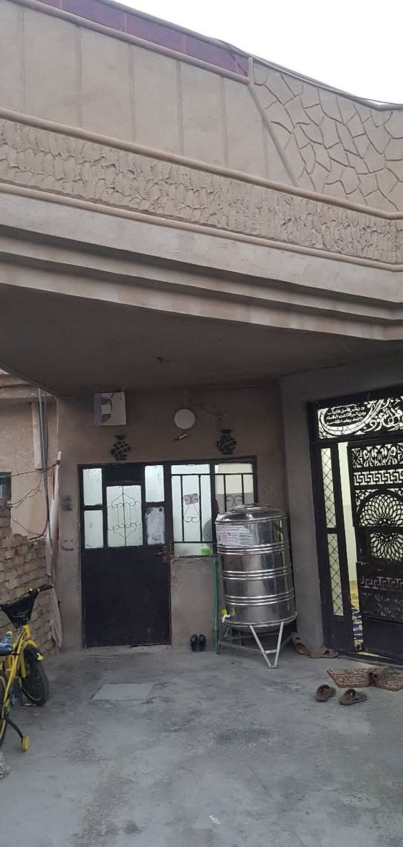 السلام عليكم
بيت للبيع طابق ونص غرفتين وصالة ومطبخ بي نواقص مثل ما موضح بالفيديو  زراعي سند ٢٥ مساحة ١٥٠ متر قريب على جامع كرطان يم إنشائية عزالدين عارضه ٧٨ مليون 
رقم الهاتف (***********)
