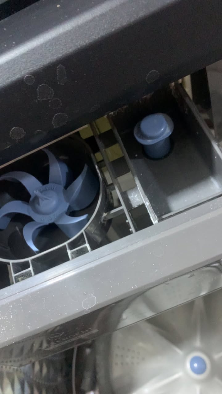 غساله اوتماتيك Samsung للبيع جديده جداً
نظافه ١٠٠٪؜ وبيها كارت الضمان

أريدها ب٥٥٠ 

للاستفسار ***********
