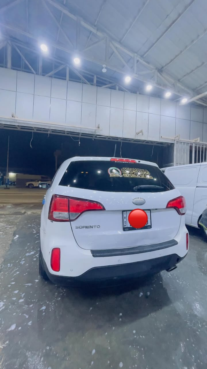 السلام عليكم
سورنتو 2014 وارد امريكي 

حدادية جديدة 

تخم تاير جديد

شاشة

حساسات خلفية 

دواخل بلازي مع تلبيسه اصلي 

تدفئة تبريد 

ضرر جاملغ ايسر فقط 

للبيع او المراوس حسب القناعة

تحويل مباشر 

مكلف بالنشر

للتواصل ***********
