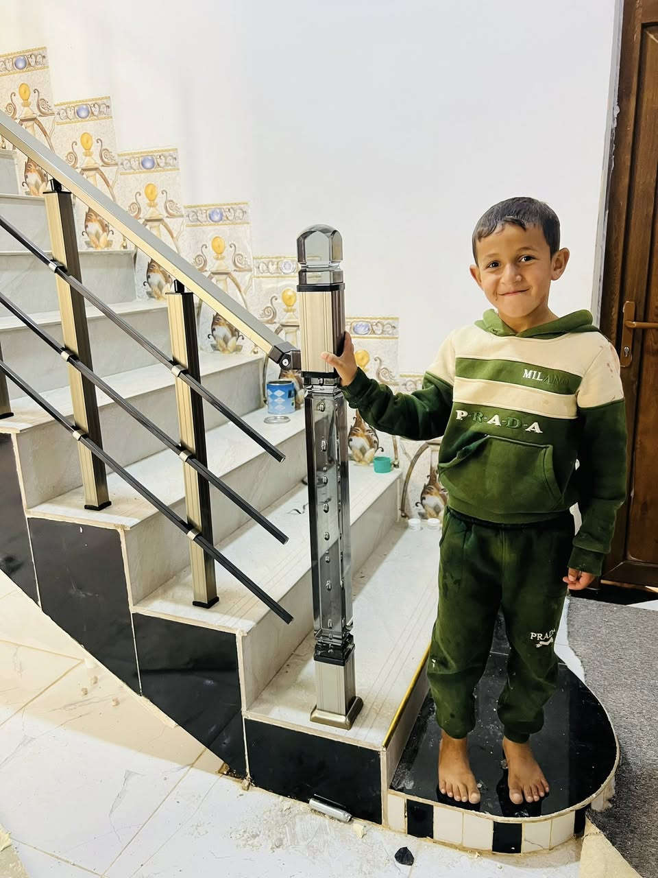 أعمالنا مستمرة ومتواصلة 😊⚒️🏠
جانب من أعمالنا  في ناحية العباسي في منزل الأستاذ سامي سليم ومبروك لأصحاب الدار🌹

تم تجهيز المنزل بمحجر درج  بوري مربع مواد تركية💯💯
❎السعر مناسب جداً
❎يتميز بالمتانة
❎مقاومة عالية ضد الصدأ

متوفر لدينا كل أنواع المحجرات بكافة الألوان والأشكال 
مربع ودائري وكذلك الجام والملكي
دقة وضمان في العمل والمواد
الأسعار مناسبة جداً وتنافسية. وبنظامي القسط والنقد
شعارنا الدقة والأتقان في العمل💪

للأستفسار
*********** 
 *********** واتساب
