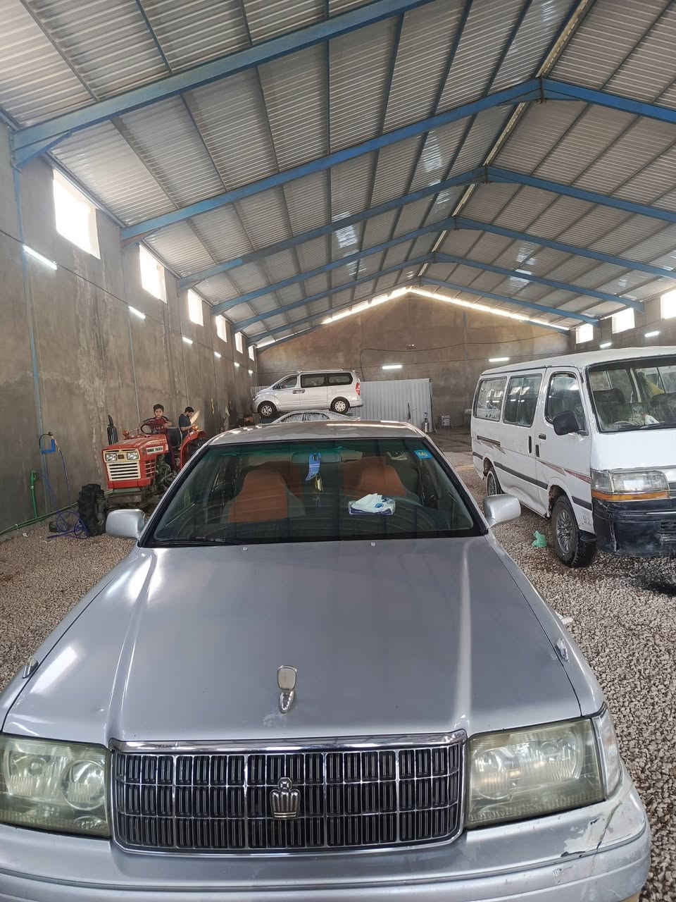 السلام عليكم راس الثور للبيع اكلات موديل 96 رقم دولي مشروع وطني سياره كفاله للقصه ولقد وصبغ باسمي ترهم بيع او مراوس حسب القناعه ولحد يجي خاص اتصال فقط ***********
