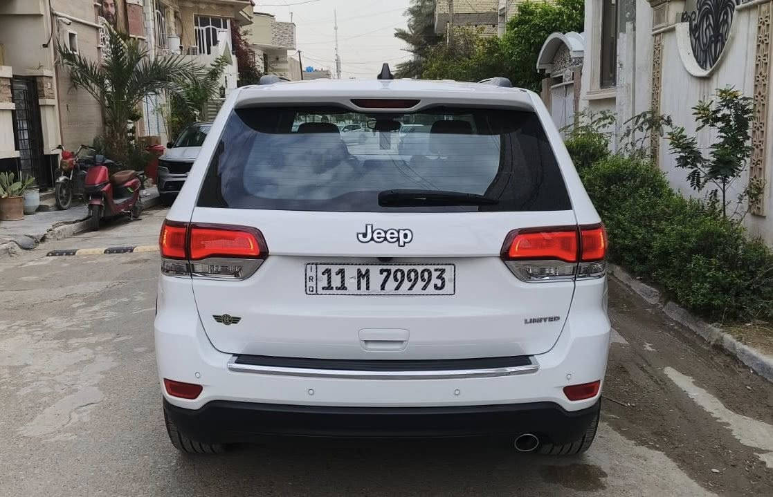 السلام عليكم
جيب 2020 لمتد فول مواصفات بنوراما 
الحادث باب سايق فقط 
ونفسه مصبوغه بدون تبديل 
وضع امريكه ماشيه 67 الف 

جديده بمعنه الكلمه مابيه اي نقص 
صور التقرير الحادث موجوده

السعر 240 ورقه 
رقمي ***********
