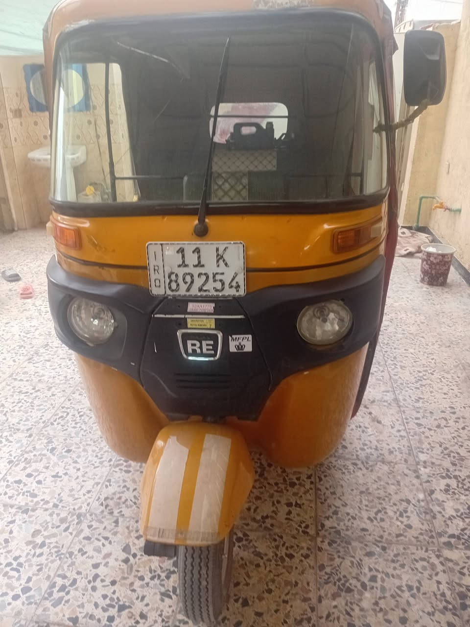 للبيع تكتك رقم بغداد موديل٢٠مكان الرئاسه شارع عشرين السعر ٧ مليون وبيها مجال ***********
