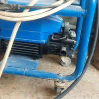 مضخة ماء ( فارة ) 8لتر بالدقيقة مستعمل النظافة 80% السعر بدون ملحقات 8...