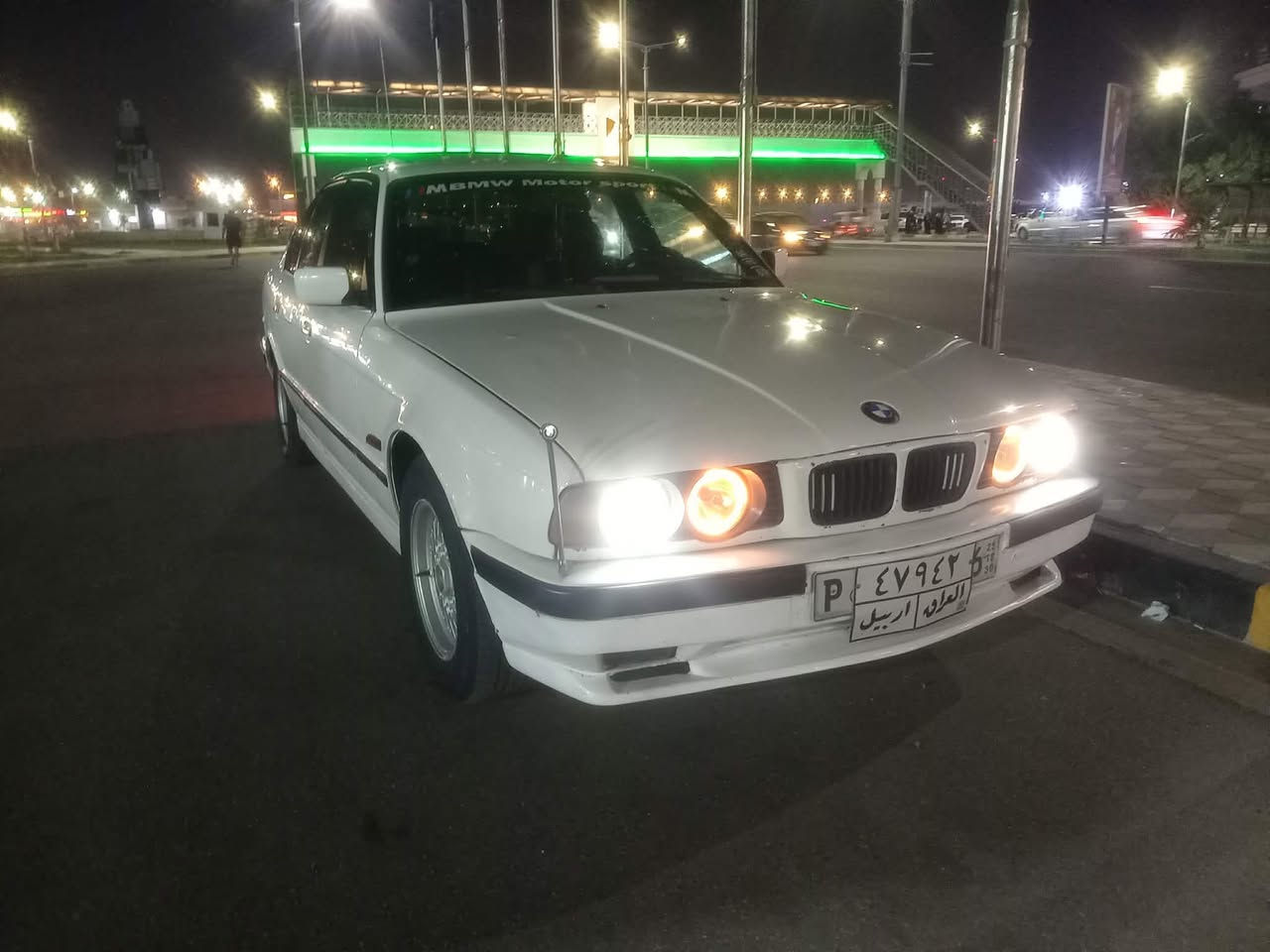 السلام عليكم 
سيارة للبيع نوع (BMW) موديل 91 رقمها اربيل 
المحرك عدل امسكر فانوص كير عادي ابلاد 
تبريد و تدفئ 
وبلي رامة شغالة
لايت زنون ويل كب خليه بكاني الكردي 
وحاضر للتحويل او وكاله سياره جاهزة 
السيارة نظيفة من الدواخل و فلوسها بيها 
مكاني البصرة ابو الخصيب 
السعر خاص


**إذا كنت صاحب هذا الإعلان وتريد حذفه لأي سبب، رجاءا أرسل رسالة إلى الدعم الفني**