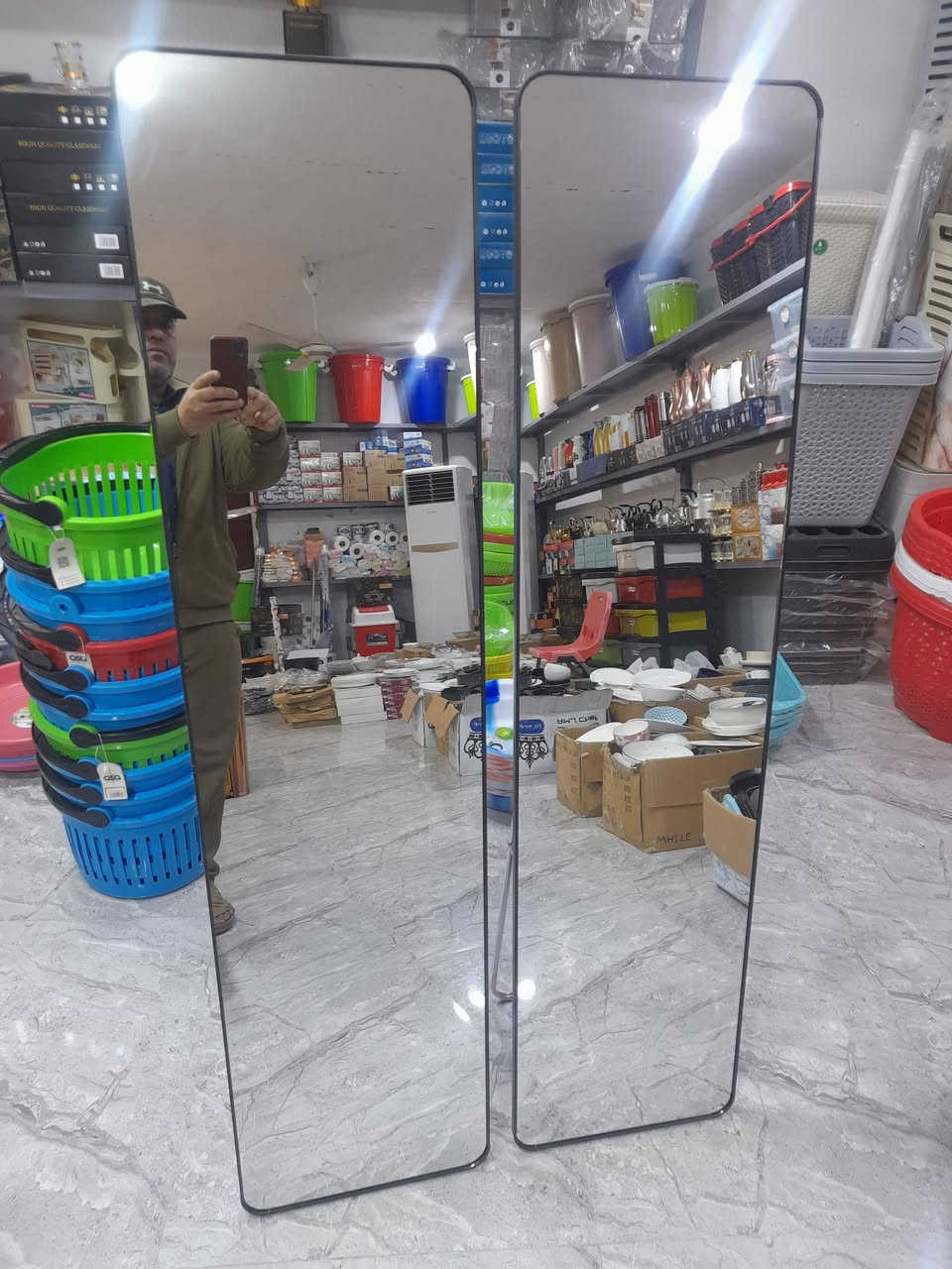 متابعينا الغوالي نقدم لكم مراية حجم كبير ضد الكسر نتمنى أن تنال اعجابكم تجدونها لدى( مجمع السيد للمواد المنزلية ) العنوان قلعة سكر الفحيلي شارع الشط قرب روضة الاقمار الأهلية طريق بيت سيد نعمة الياسري


**إذا كنت صاحب هذا الإعلان وتريد حذفه لأي سبب، رجاءا أرسل رسالة إلى الدعم الفني**