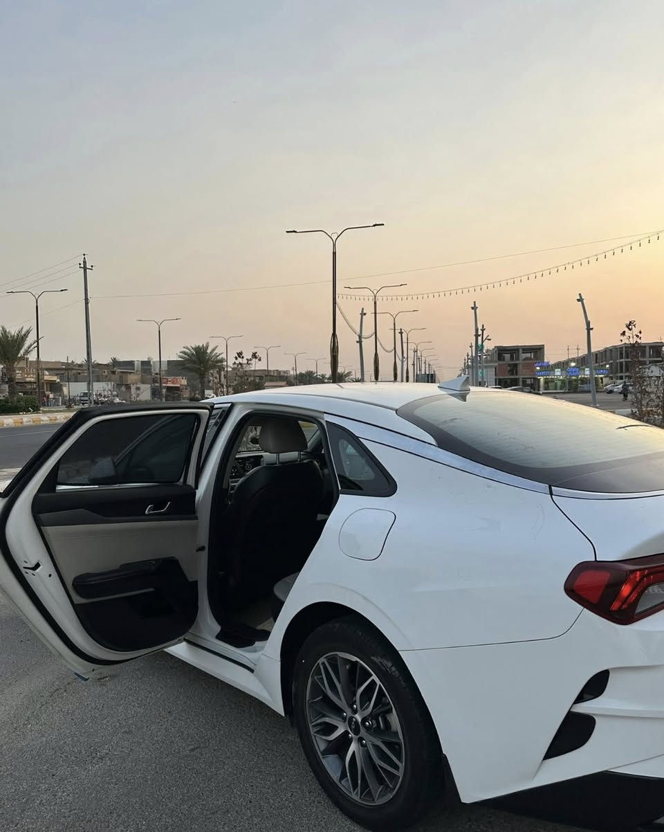 K5 2023
كي 5 2000 دوش خليجية وكالة نم 

كفالة عامة عدا بارد شبر بالجاملغ الخلفي جهة السايق و شبر بالباب 

السعر    $195بيها مجال بسيط 

***********

الفلوجة
