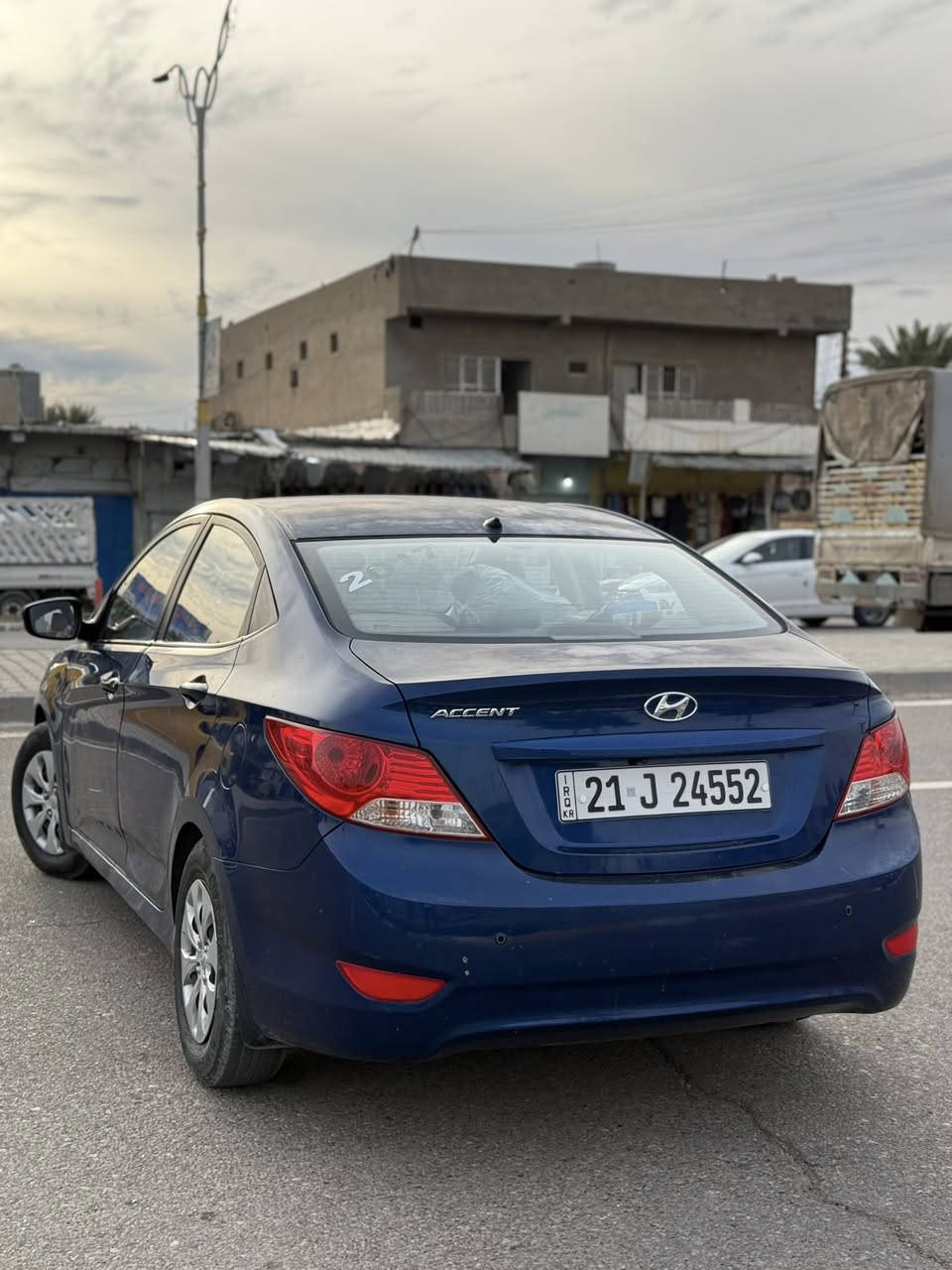 للبيع او مراوس اكسنت خليجي موديل 2017 رقم سليمانيه بسمي سنويه رقم جديد شرط التحويل والغرامات سياره خليجي بيها صفحه السائق صبغ بدون دواخل بدون ايرباك فقط رش محرك كير بشرط ممفتوح بدون صرف ماشيه 185 الف لون ازراق سياره جاهزه من كلشي اربع تايرات جديد صدر جديد تبريد ترفيه بشرط السعر 102$ وبيها مجال حك الجيه مكان السياره بدوز وشراي يتصل على الرقم ***********
