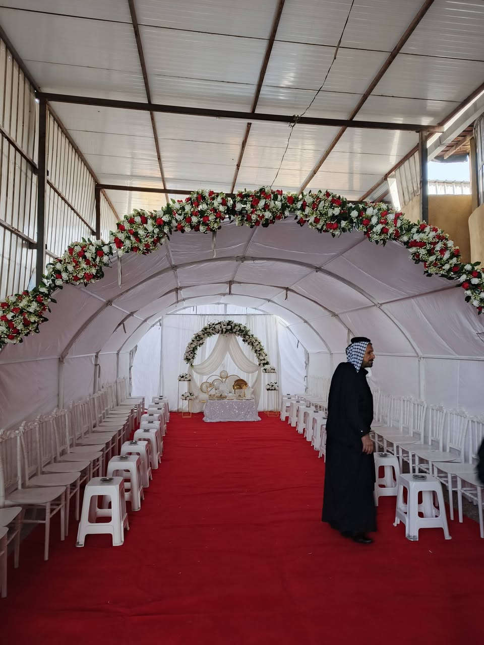 يعلن معرض الشمري التأجير الجوادر المناسبات والكراسي التاج وشمل نقل وشد اجاره 250 ألف رقم الهاتف ***********
