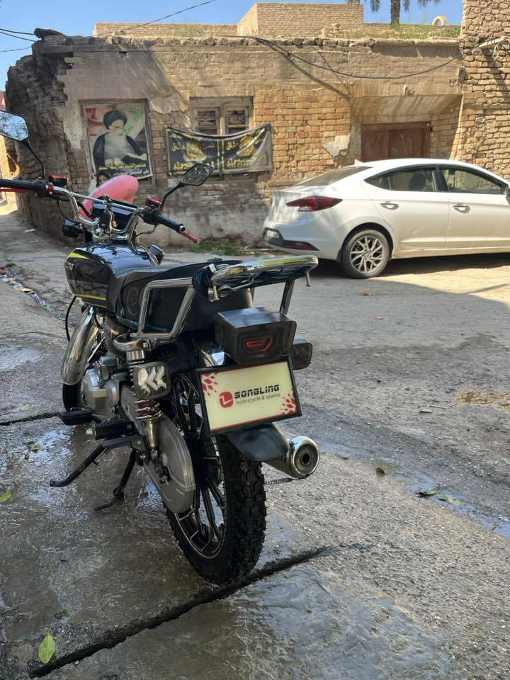 فرصة ما تتعوض 🔥
دراجة سيفان 2024 للبيع  
نظيفة جداً وكأنها جديدة ✨  
ما بيها أي عطل استخدام خفيف  

📍 بعقوبة / ديالى  
💰 السعر قابل للنقاش650 الف   

📞 ***********
