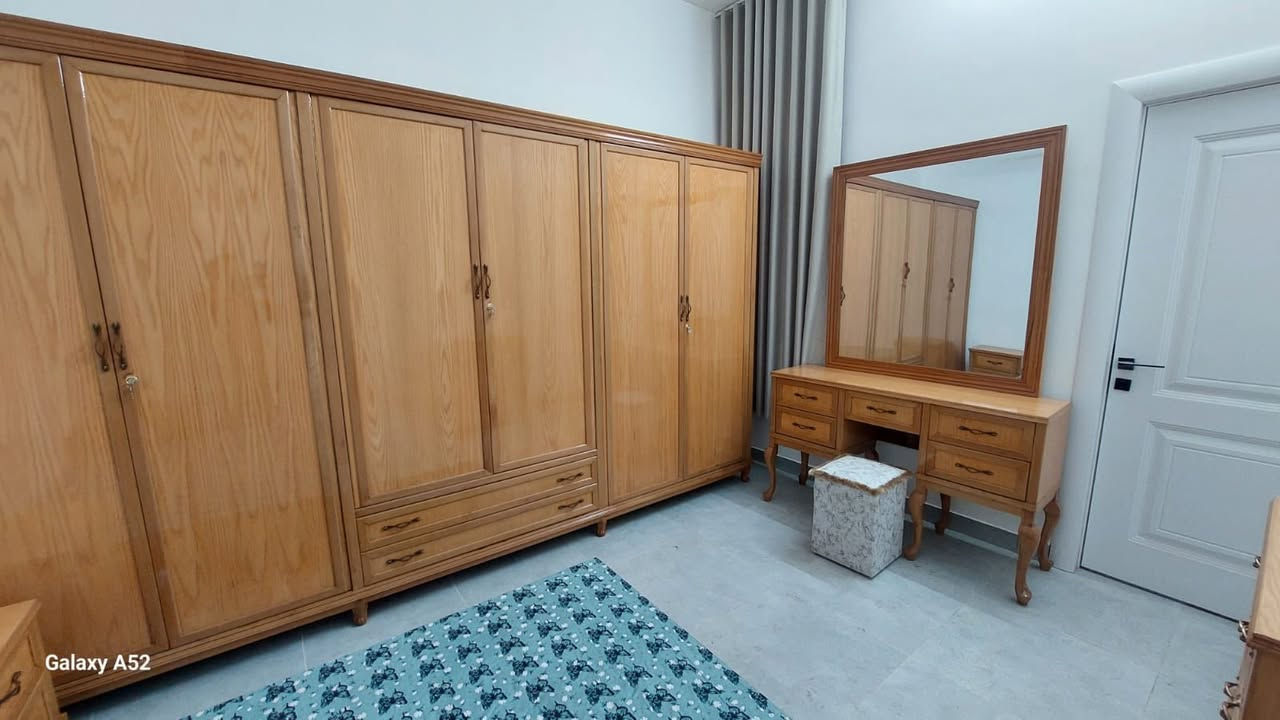 جمعة مباركة عليكم زبائنا الافاضل
كنتور سنديان شغل درجة اولى اللون كرزي 
ميز تواليت تصميم تركي شغل درجة اولى انشاء الله ينال اعجابكم للستفسار مراسلة الصفحة على الخاص او اتصل واتساب ***********
العنوان بغداد الدورة نهاية شارع الصحة مجاور كلية كلكامش مجاور مكوى اسطنبول معرض بيوتنا للاثاث العراقي
