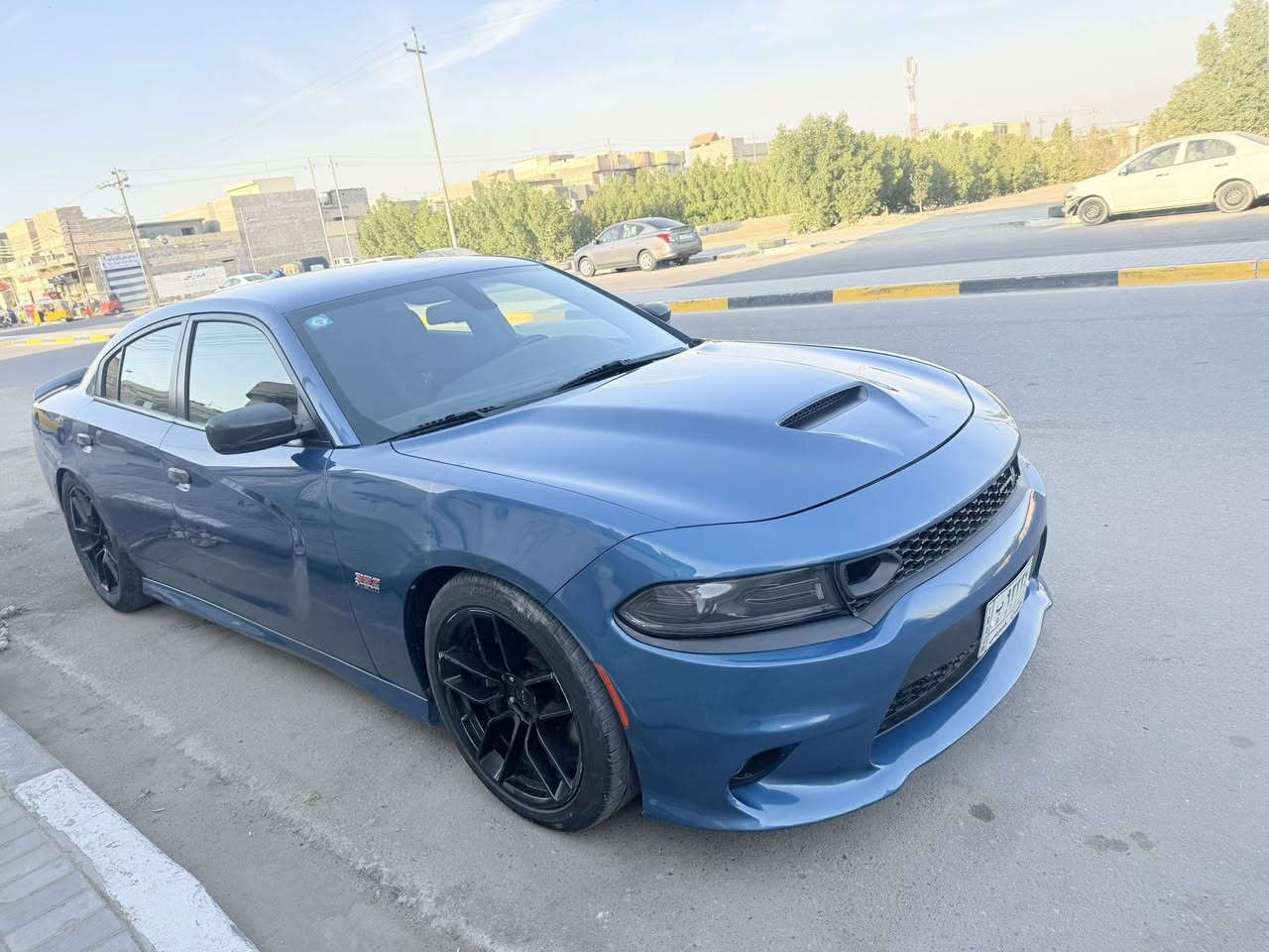 جارجر 2022 بصره ب اسمي تحويل ثاني يوم هزه ورقم جديد مكينه6400 srt سيارة جديده اخت الزيرو ماشيه 37 الف كفاله عامه من الضربه بيها فقط قطعتين كلير بدون فتح 
السعر 245 بيها مجال قليل مكاني البصره
***********
