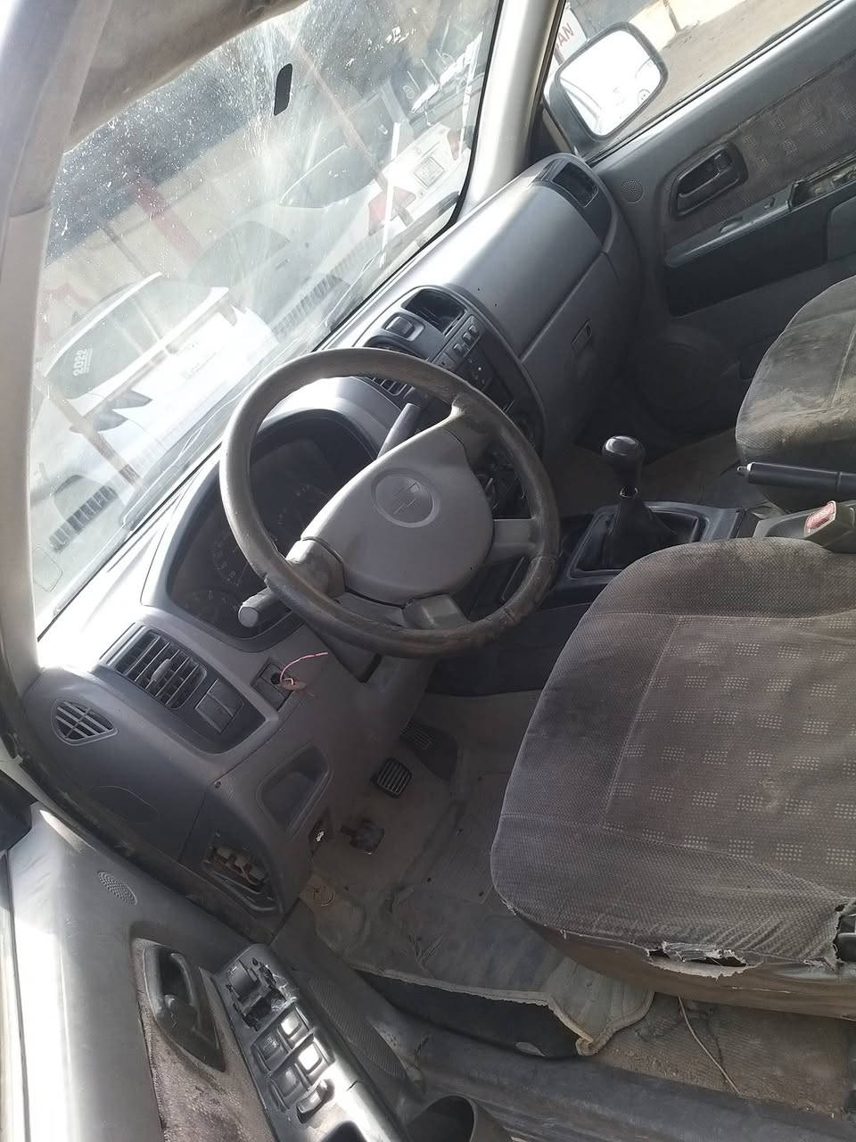 السلام عليكم
شوفر لوف للبيع موديل 2005 مزاد داخليه 
سعر 40 وبيها مجال 
***********
