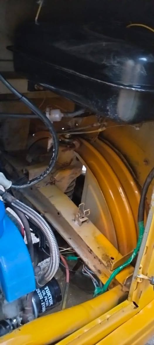 سلام عليكم تكتك 18 للبيع شهر 12 مكينه 20 معمره دوس فقط رقم وسنويه انكليزي بأسمي تحويل ثاني يوم سعر 5و 300 مكاني بغداد الحسينيه رقم ***********
