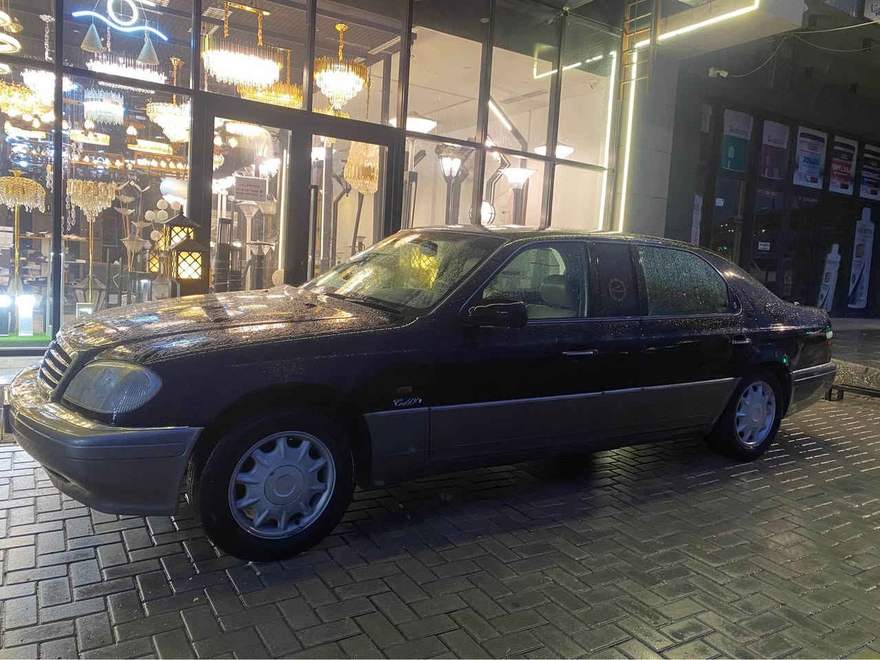 سلاو مارسيدس موديل ٢٠٠٥ بو فروشتن سةيارةكة ساغة و دوبةية ٦ بستؤنة فول ڤيئاى پية قةپات مواصةفاتة بةس سلايت نية ٨٠ هةزارى حةقيقى روشتوة بةشةرتى كومپيتةر بئ بوياخة سةيارةكة يةك دةرگاى بةس پةمپة بئ دةعم سعر ٩٥ گةلاو كةميك مةجال گورينةوةش ئةكةم بةشتيك بةدلم بيت *********** لة سليمانيم السليمانية, العراق
