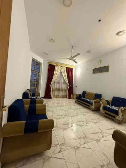 السلام عليكم يعلن مكتب البارون للعقار 
       🏠دار للبيع 🏠 طابو صرف 
                       ~~~~~~~~~~~~~~

المساحة ::200م /الواجهية 10م /النزال 20م 

📍موقع الدار ::ابي غرق حي الحسين 
       قرب شارع بزل حجي علي 

🚫طابق واحد ::مطبخ /صاله/هول /مناور /غرفه عدد2/صحيات داخلية وخارجيه /حديقه /كراج سياره
السعر 150 وبي مجال بسيط
             بأدرة اخوكم جاسم البارون 
                ~~~~~~~~~~~~~~
استفسار المكتب ///***********
واتساب المكتب ///***********
جاسم البارون ////***********0
جاسم البارون للتصوير وترويج كافت العقارات حلة
