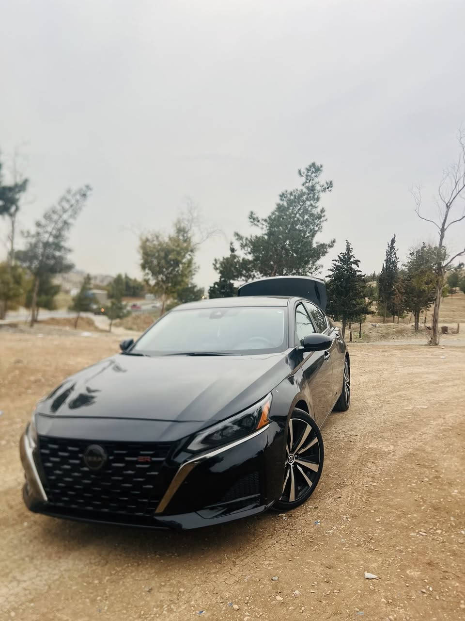 السلام علیکم
Nisan Altima 2022 SR 
نیسان ئاڵتیما ٢٠٢٢ مواسەفات Sr 
بەس بۆنید سبغ دەرگای سایەقی بیلاد گۆڕاوە بێ سبوغ 
ئیرباگ سوکانی سیستەمە  
شانسی پێشەوەی کەمەک ئەزیەتی هەیە و بەشەرتی سبوغ و لعیم و معجون و بڕاوەیە 
کوشین جڵد 
ڕادار پشت و پێشی 
پشتی ئەساسە خۆی ئستۆپ ئەکا 
گێر شەفتە لە سوکان 
ماوەی ڕۆشتنی ٣٠ هەزار میل ڕۆشتەوە 
سەیارەکی زۆر زۆر پاک و بێ مەسروفە بەبێ شوخت و قنج و قۆپە 
سعری ١٤٨ وەرەقە و کەمێک مجال 
ڕقم تلفۆن ***********
واتسئاپ ***********
