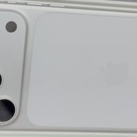 آيفون ١٧ برو ماكس • ٢٥٦ • مشحون ١١ مره